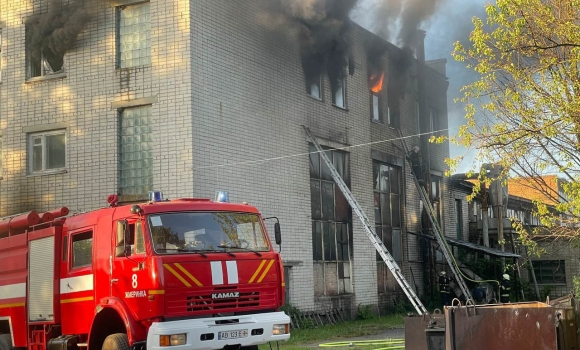 У Жмеринці через замикання електромережі загорівся ливарний цех