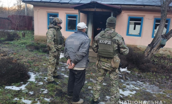 В Гайсинському районі п'яний чоловік обстріляв будинок, де було четверо дітей