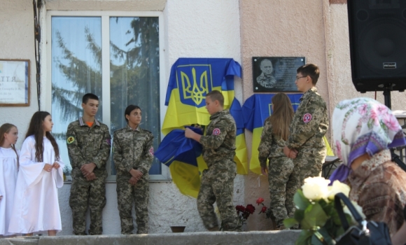 В Піщанській громаді відкрили меморіальні дошки на честь загиблих випускників ліцею