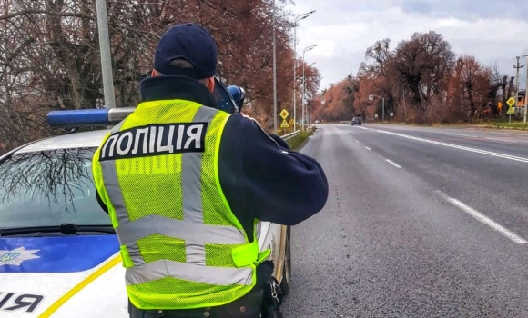 Вінницькі патрульні оштрафували за перевищення швидкості понад три тисячі водіїв