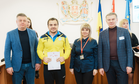 Вінницьких спортсменів нагородили й привітали з перемогами