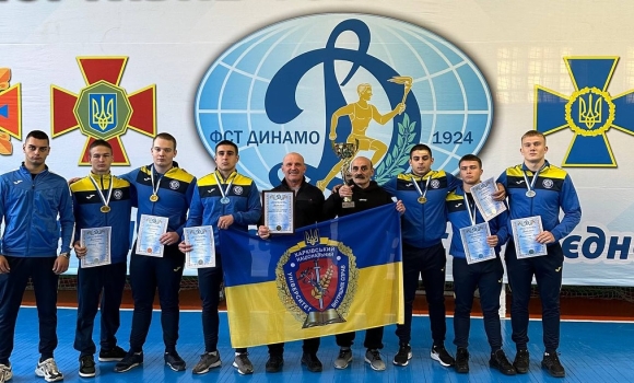 Вінницькі спортсмени здобули «золото» в командному змаганні на Чемпіонаті України з самбо