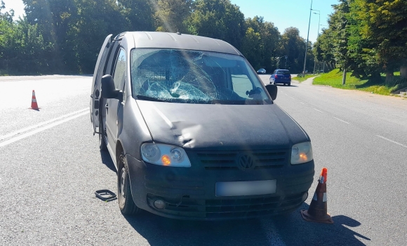 Водій легковика збив чоловіка в Якушинецькій громаді