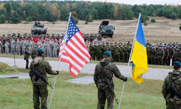 Володимир Гройсман: Допомога має надходити на поле бою заздалегідь