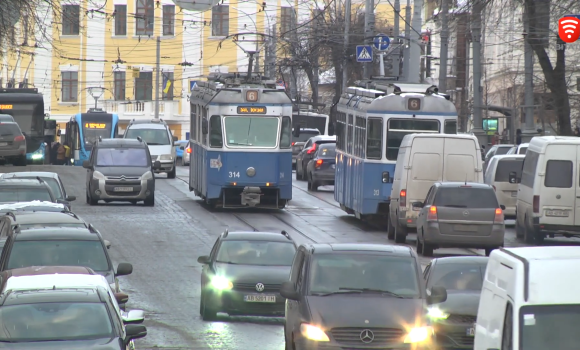 Який вид транспорту обирають найчастіше вінничани?