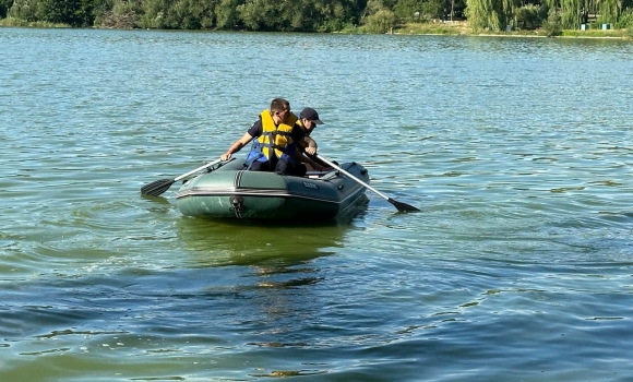 З Південного Бугу підняли на берег утопленика