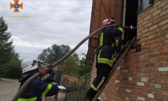 За добу на Вінниччині сталося 18 пожеж - горіло три житлових будинки