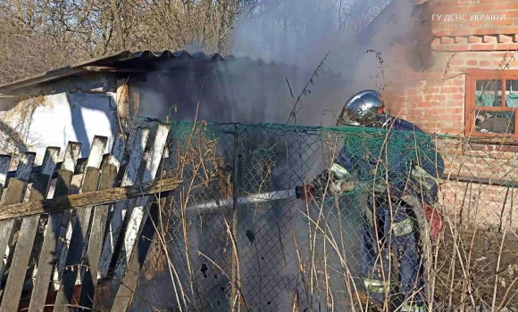 За добу на Вінниччині сталося дві пожежі в господарчих спорудах