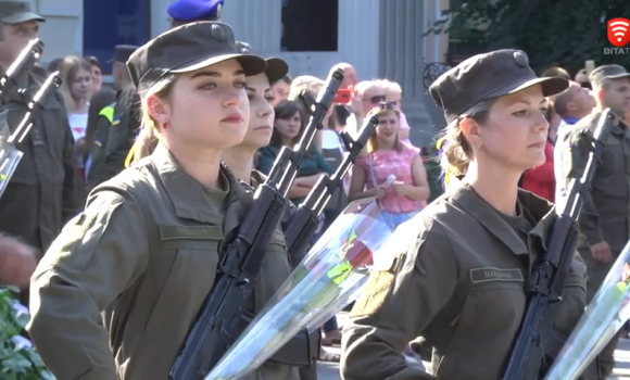 Закон про добровільний військовий облік для жінок ухвалено