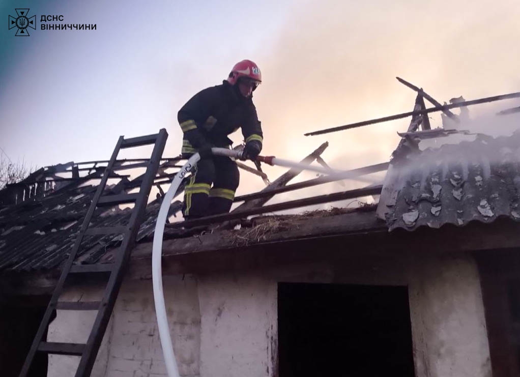 У Чечельницькій громаді згорів автомобіль “Пежо”