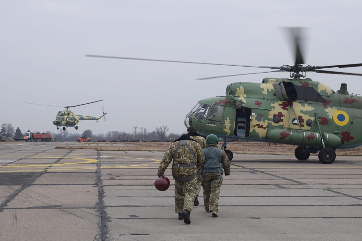 На аеродромі у Вінниці тренувались українські авіарятувальники 