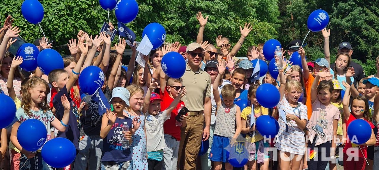 Вінницькі поліцейські влаштували для дітей спортивне свято  