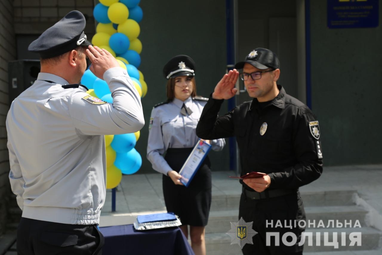 В Ладижині відкрили поліцейську станцію, де мешканців прийматимуть офіцери громади