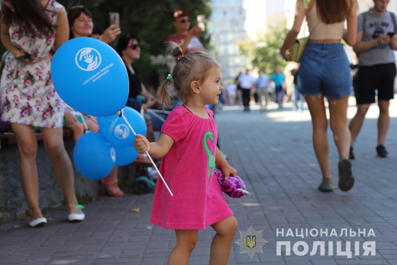 Благодійна акція «Готуємось до школи разом» стартувала у Вінниці