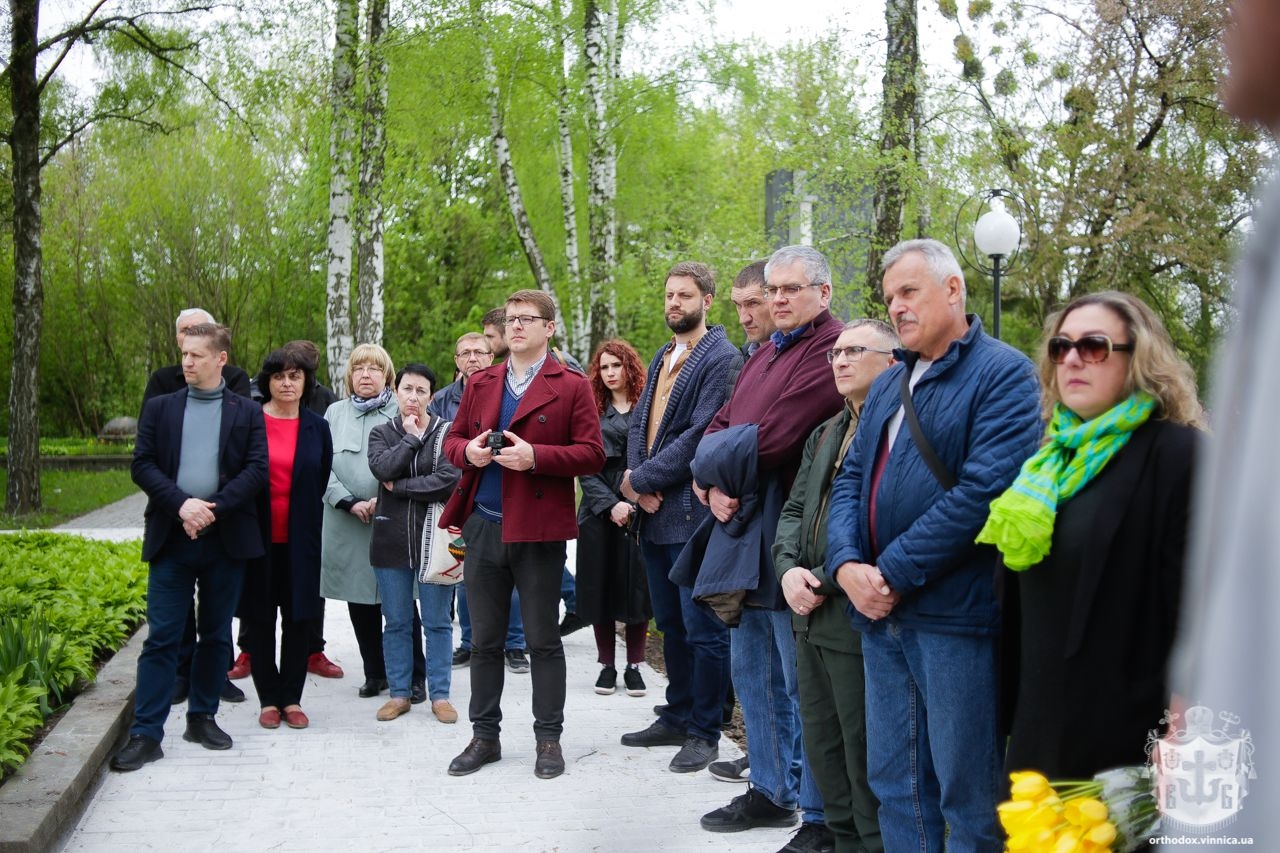 Останки воїнів Другої світової війни перепоховали у Вінниці на оновленому Меморіалі 