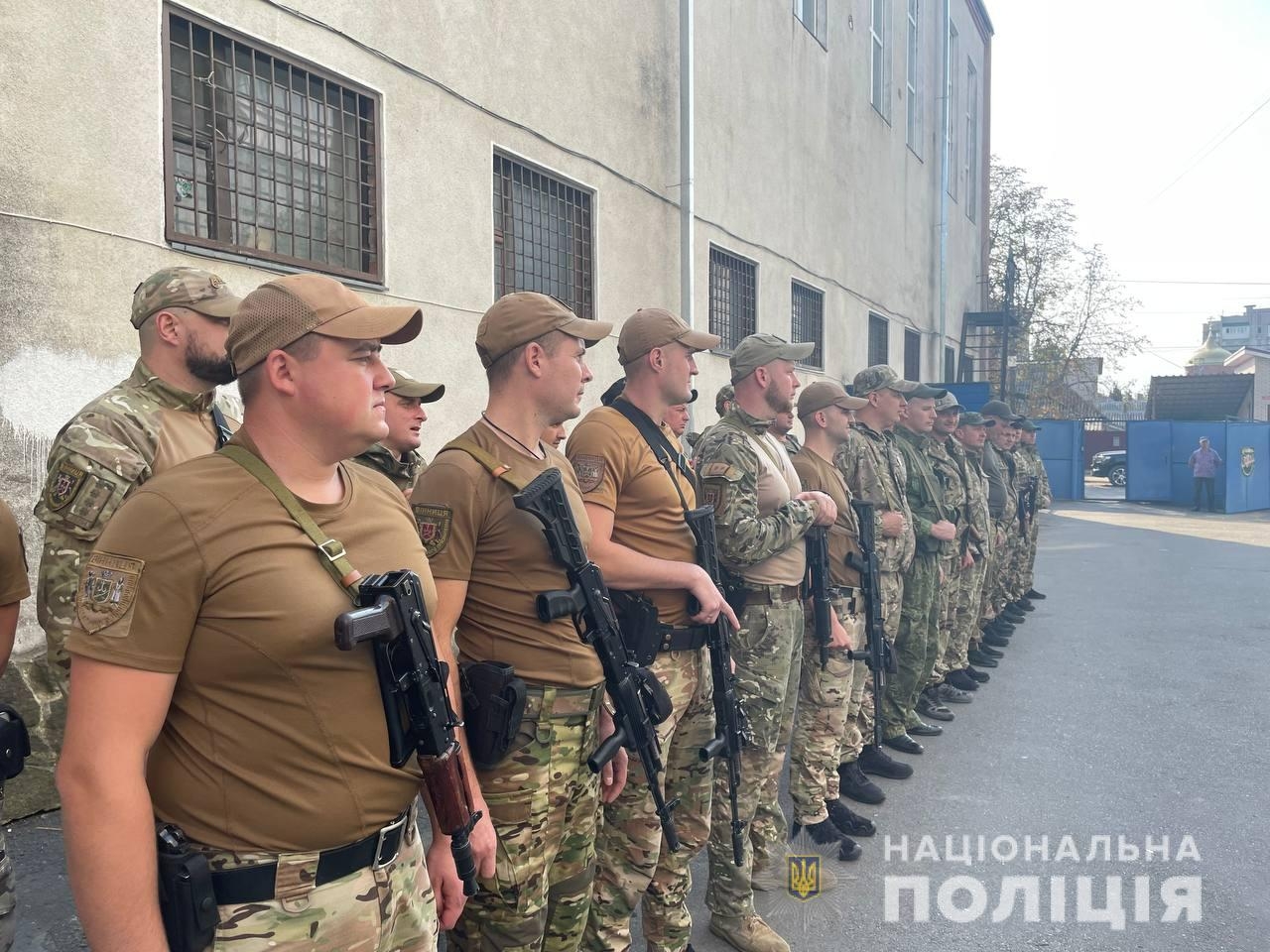 Після двомісячного перебування на Сході до Вінниці повернувся загін правоохоронців