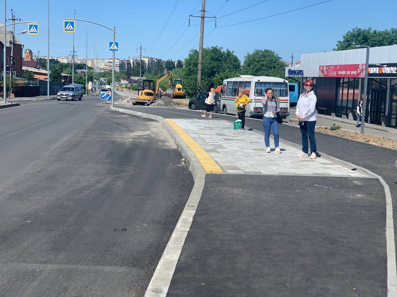 Круговий рух та велодоріжки: триває капремонт вул. Шептицького у Вінниці