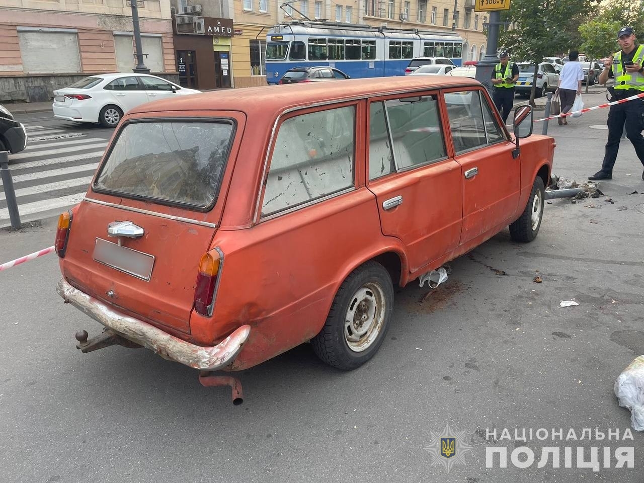 У центрі Вінниці пенсіонерку переїхало авто… без водія