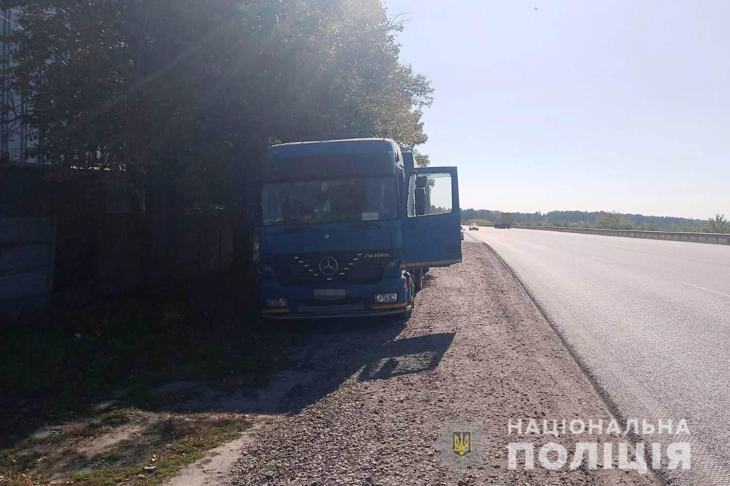 Біля Вороновиці мотоцикл в’їхав у вантажівку та загорівся. Водій загинув