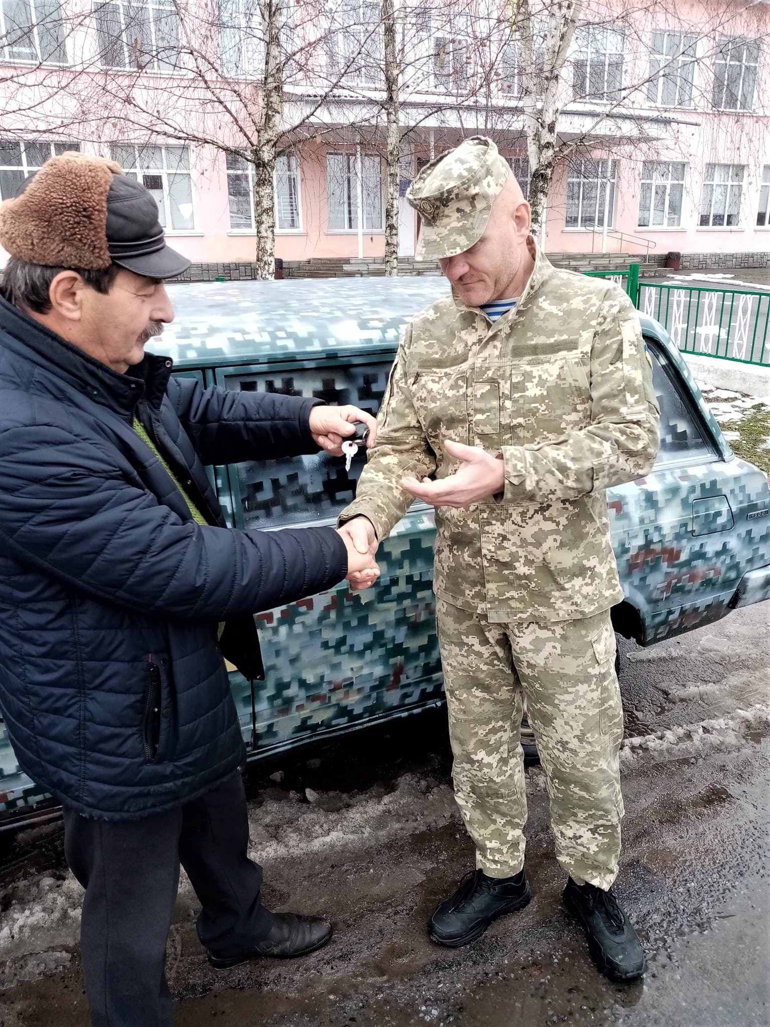 Юні волонтери зі Жмеринки відправили ще один автомобіль на передову