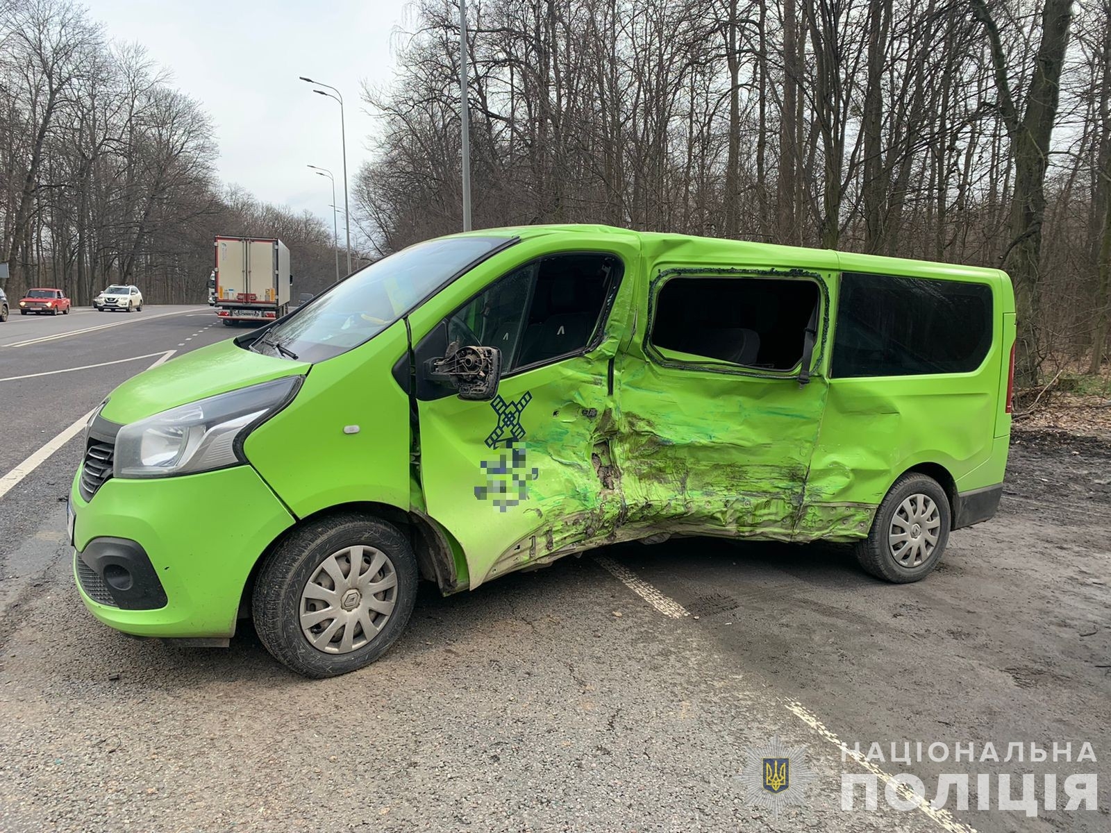 Поблизу Стрижавки Renault таранив мікроавтобус Mercedes-Benz