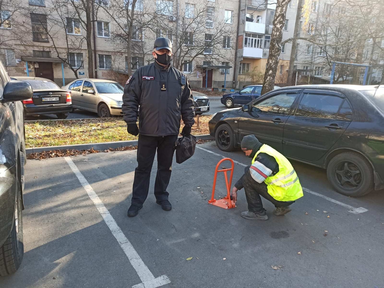 У Вінниці на 600-річчя демонтували обмежувачі руху біля багатоповерхівок