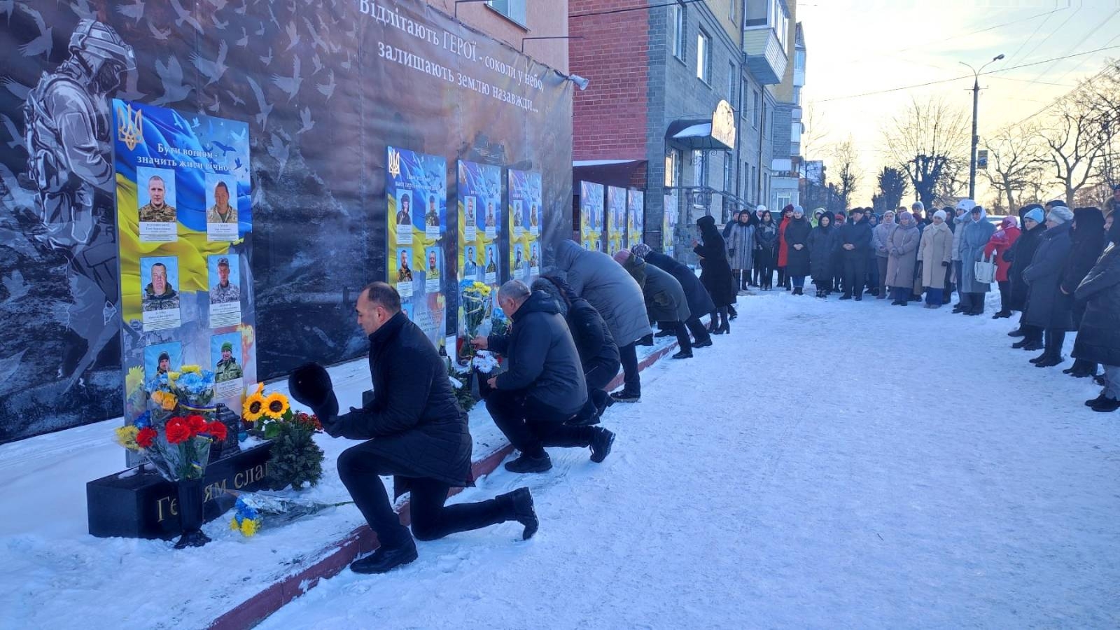 Сім'ї полеглого Героя з Гніванської громади вручили орден За мужність