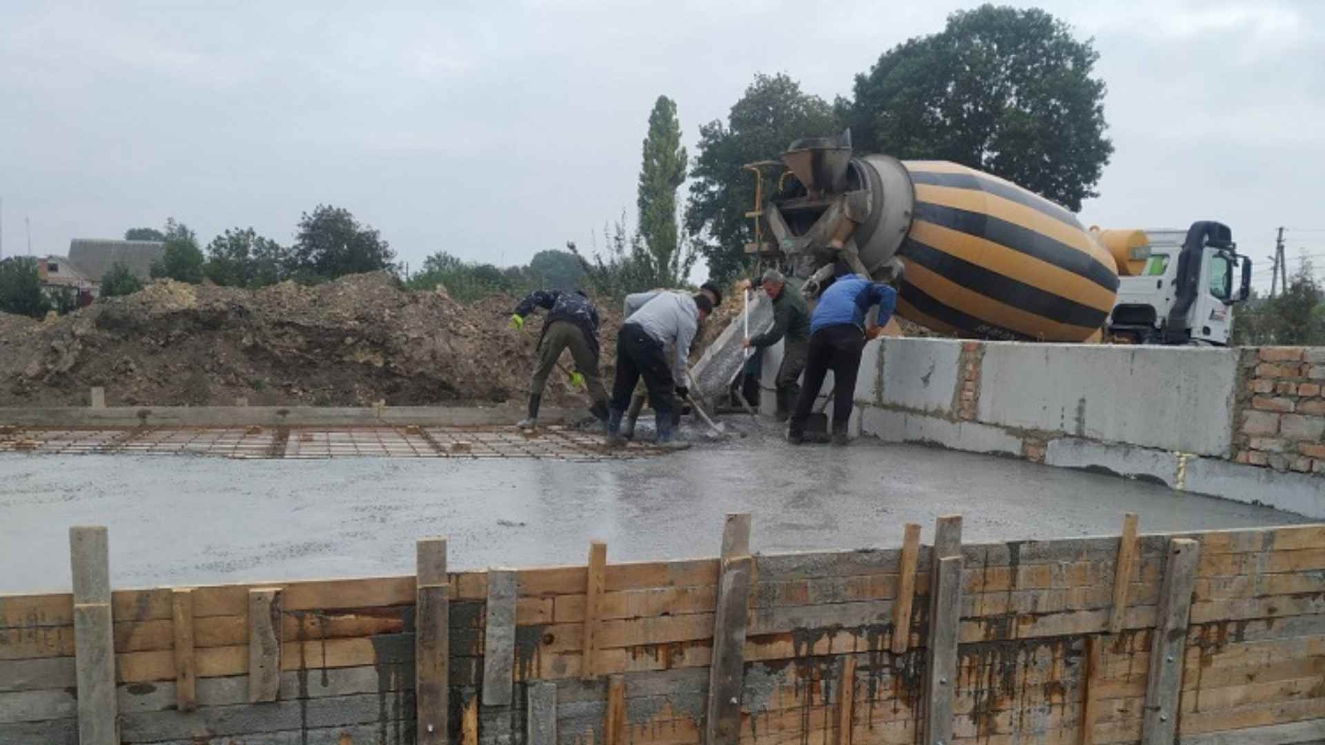 Триває будівництво укриття у ліцеї села Черепашинці