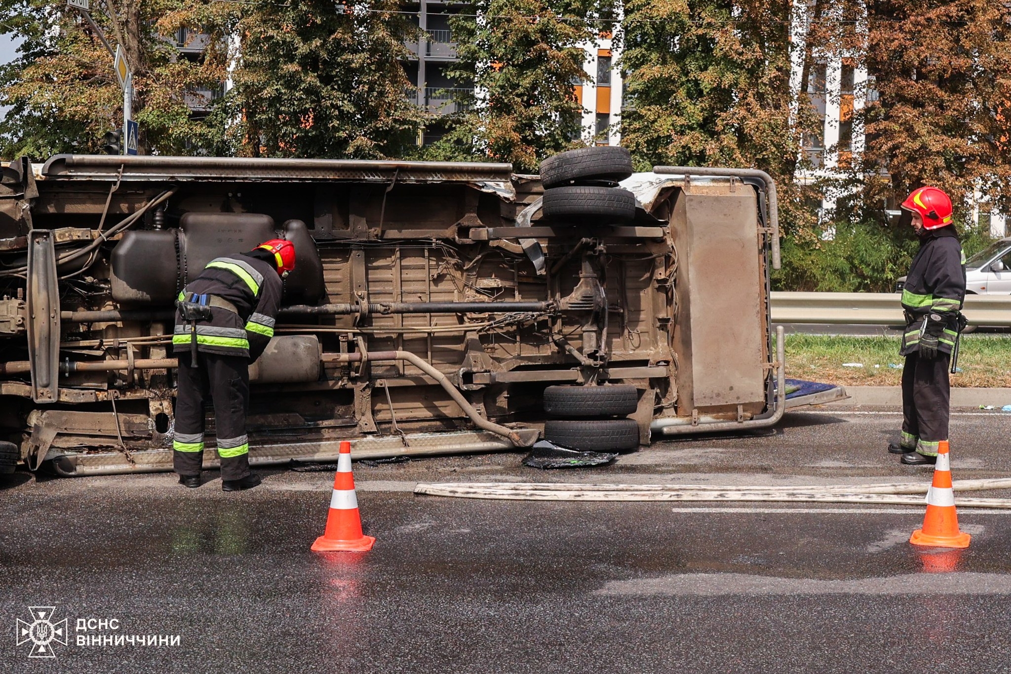 У Вінниці перекинувся мікроавтобус із пасажирами