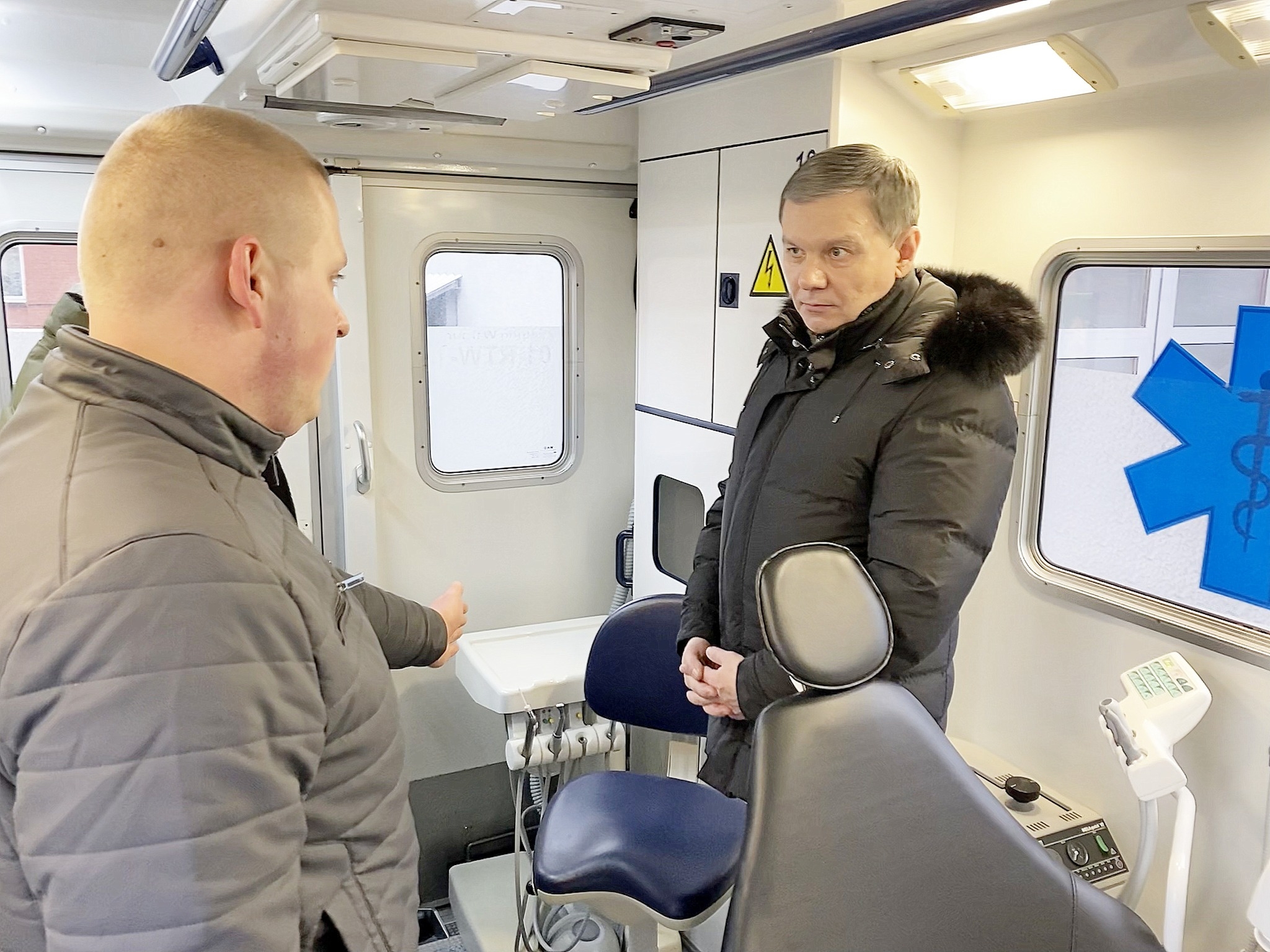 У Вінниці облаштували мобільний стоматологічний кабінет, який поїде на фронт