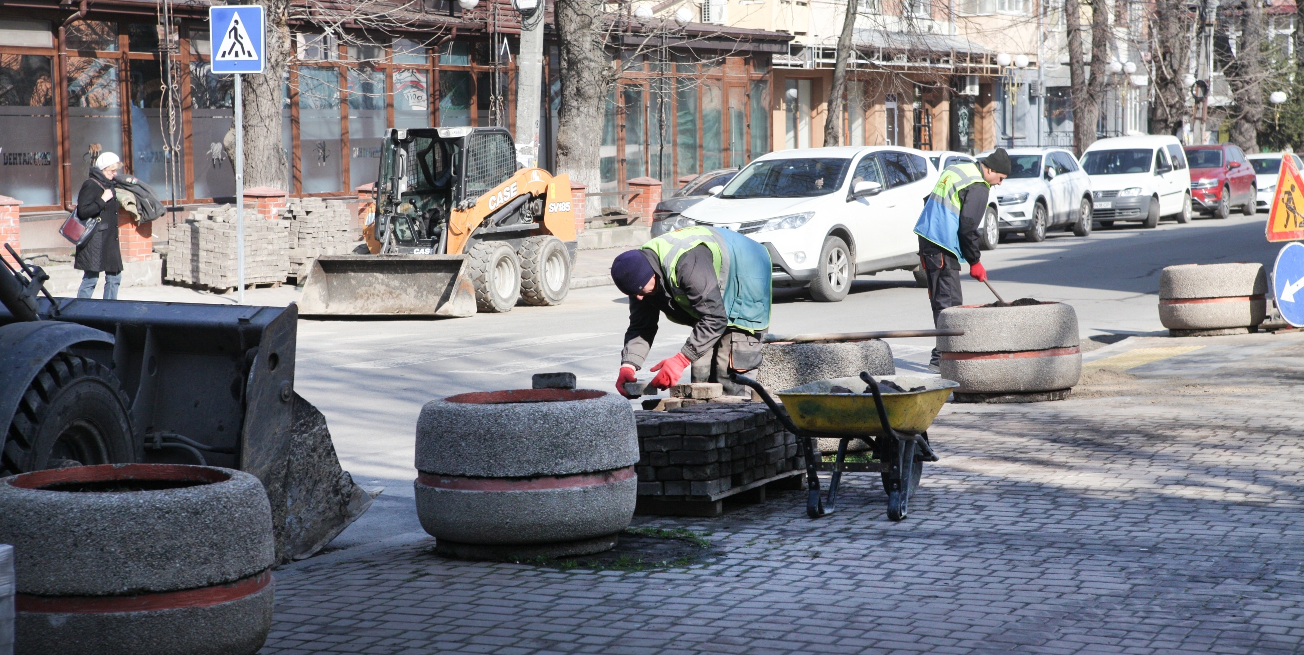 На вулиці Архітектора Артинова у Вінниці облаштовують інклюзивне середовище