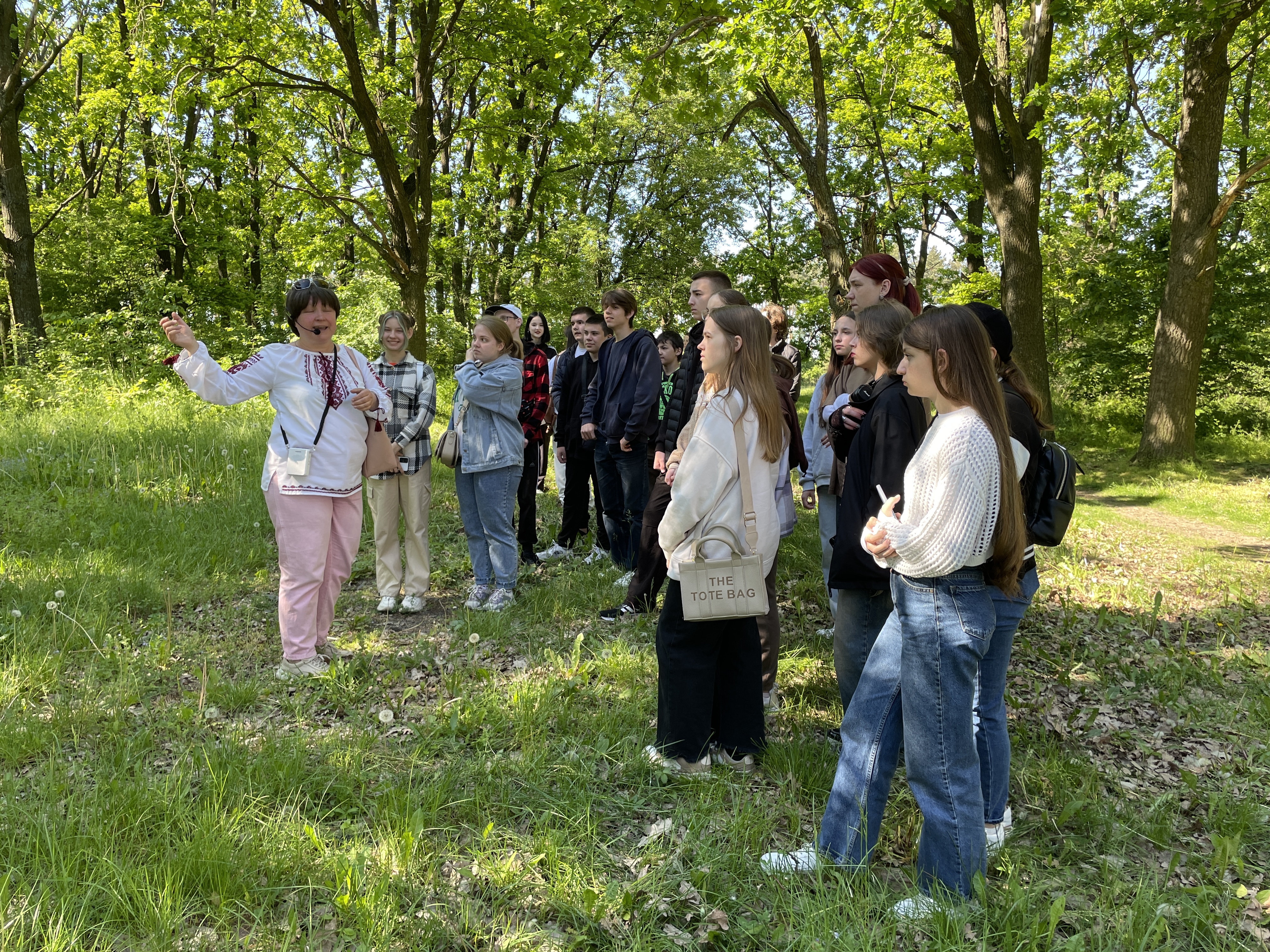 У Вінниці для дітей Захисників і ВПО влаштували екскурсію на «Вервольф» та в музей-садибу Пирогова