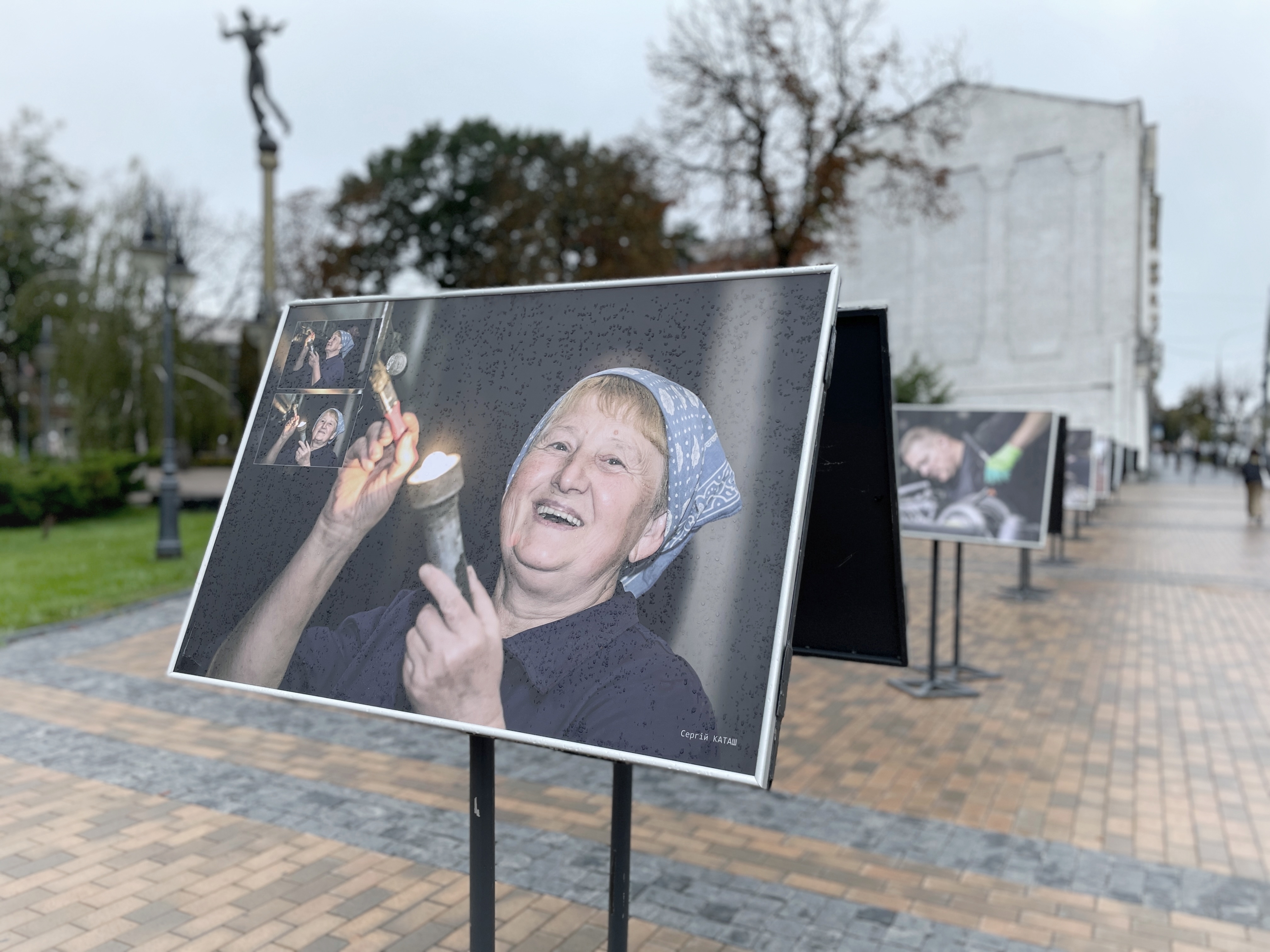 В центрі Вінниці тиждень демонструватимуть «Обличчя логістики ЗСУ» 