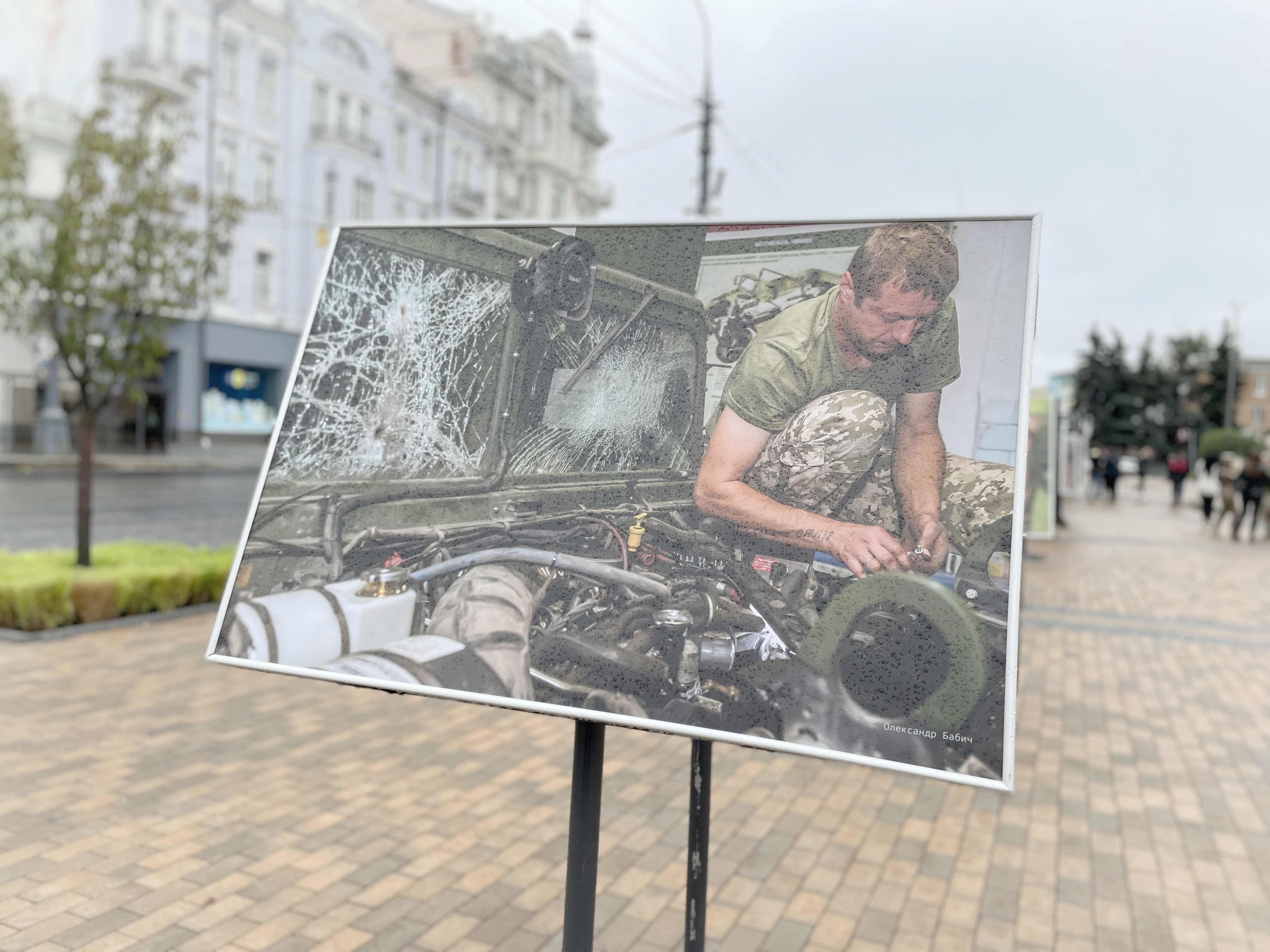 В центрі Вінниці тиждень демонструватимуть «Обличчя логістики ЗСУ» 