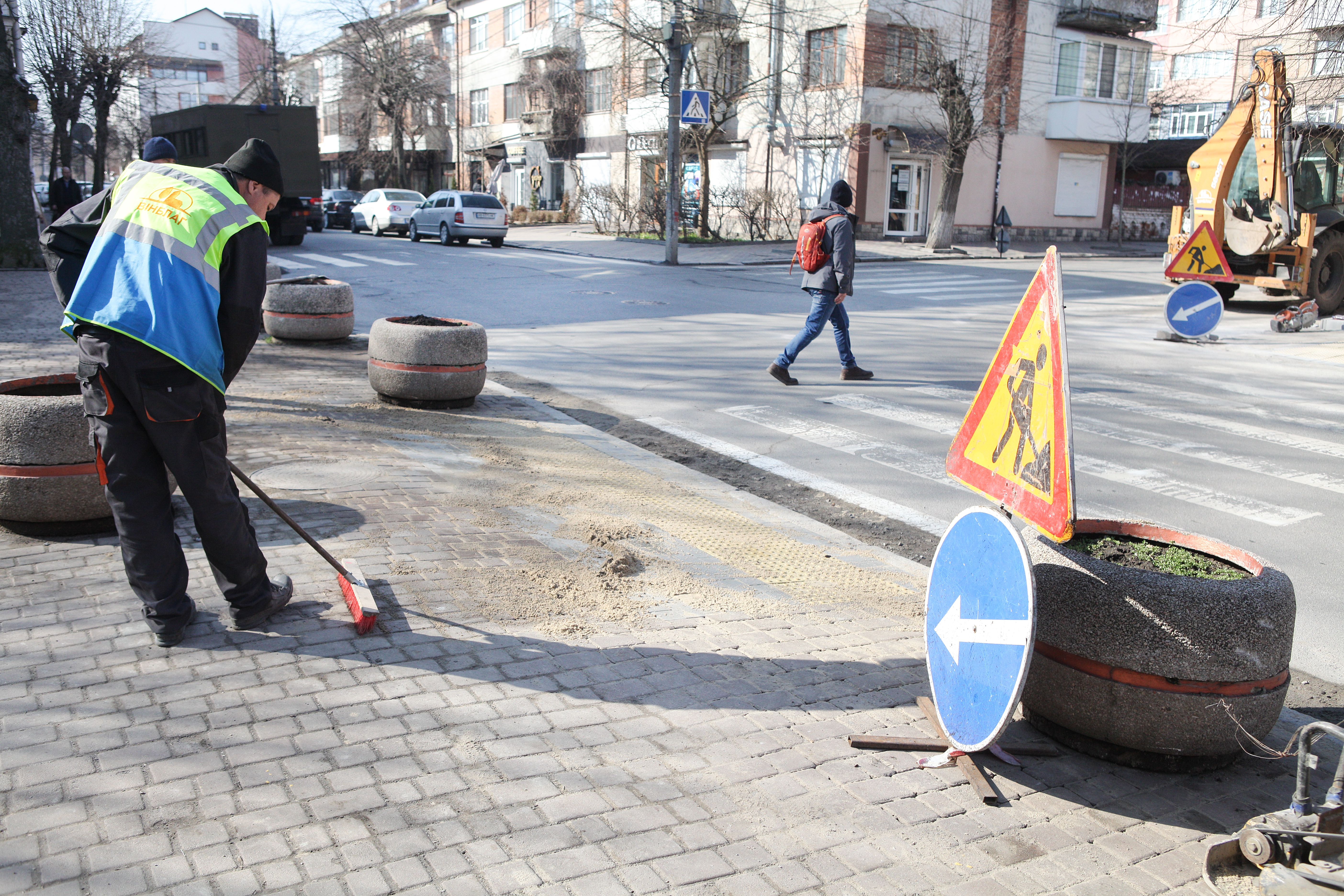 На вулиці Архітектора Артинова у Вінниці облаштовують інклюзивне середовище