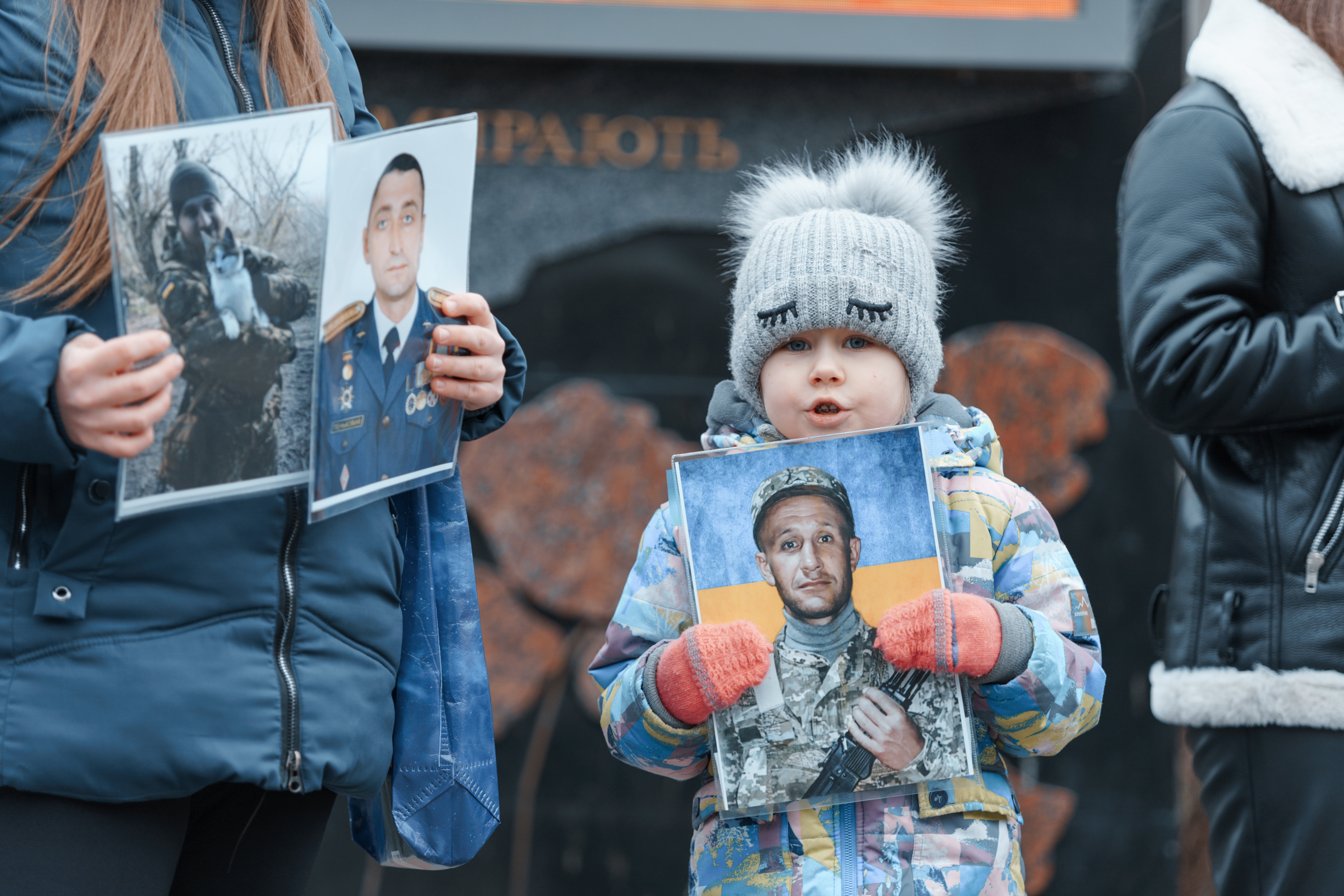 У Вінниці у роковини повномасштабної війни вшанували загиблих Героїв