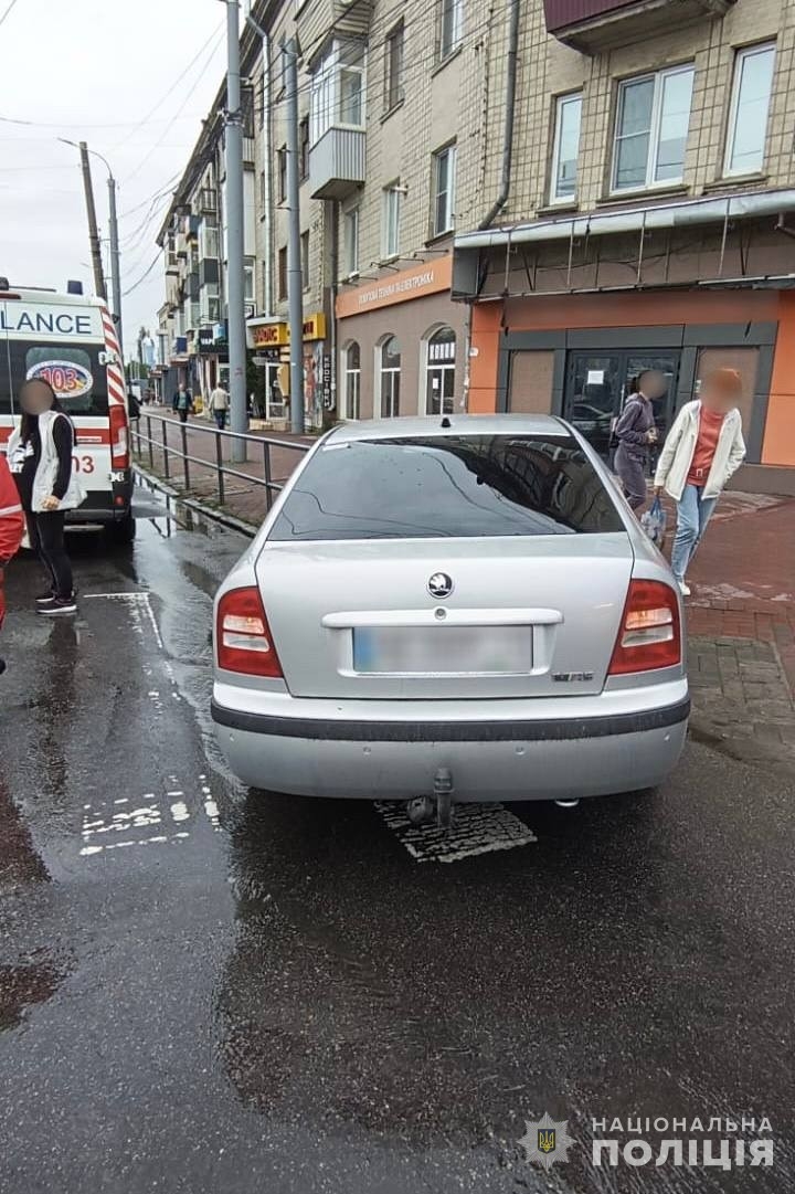 Вінницькі слідчі розслідують обставини ДТП, в яких травмувався пішохід та загинув пасажир