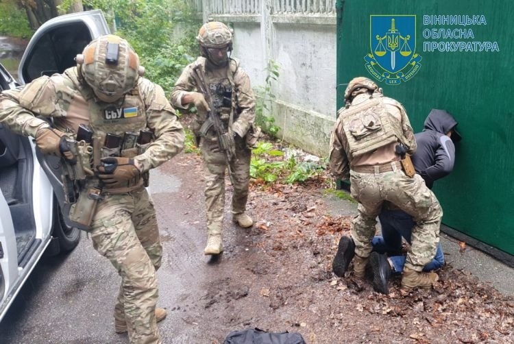 Вінницька прокуратура оголосила про підозру зраднику, який здавав наші позиції ворогу