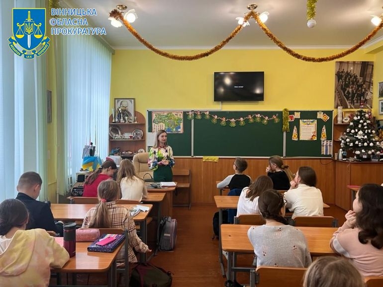 На Вінниччині пояснюють школярам як протидіяти та запобігти насильству