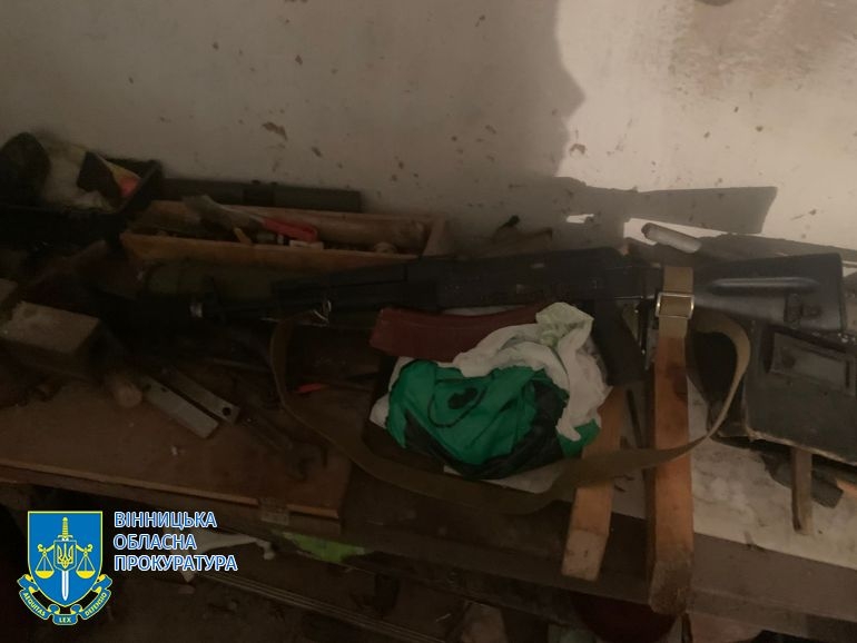 Повідомили про підозру молодикам, які на Вінниччині незаконно збували зброю