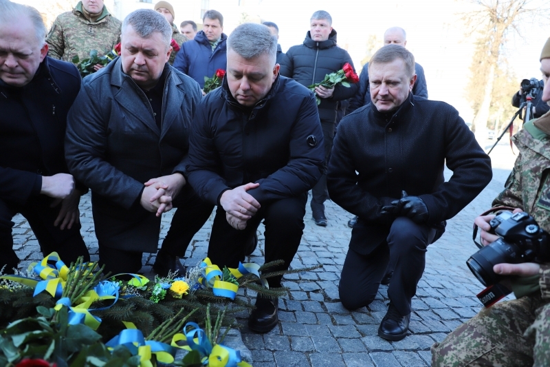 Три роки повномасштабного вторгнення: у Вінниці вшанували пам’ять про загиблих