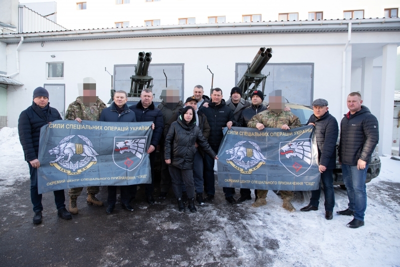 З Вінниці відправили бійцям два авто з міні-градами, тепловізори й «Чаклуни»