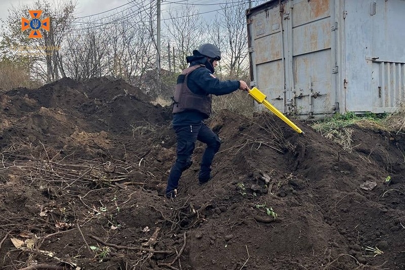 У Вінниці розкопали ручну гранату часів Другої світової