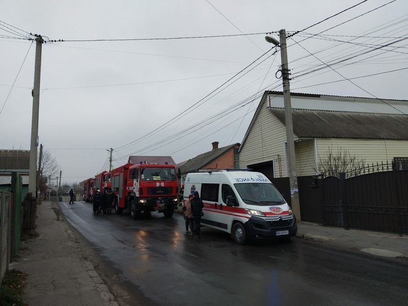 У Вінниці з палаючого будинку сусіди врятували чоловіка