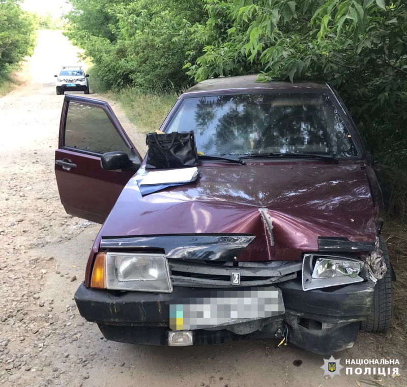 У Могилів-Подільському районі юнак вкрав автомобіль і скоїв ДТП