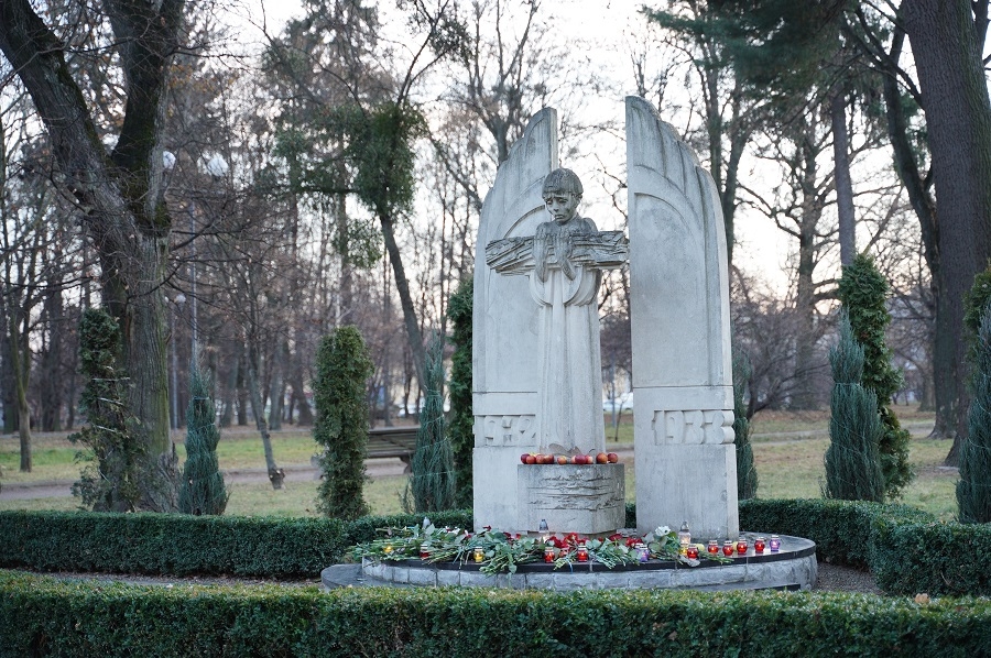 Пам’ять жертв Голодомору вшанували у Вінниці