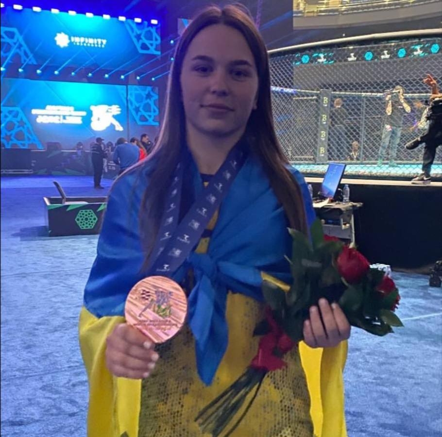 Одразу дві вінничанки стали призерками чемпіонату світу зі змішаних єдиноборств