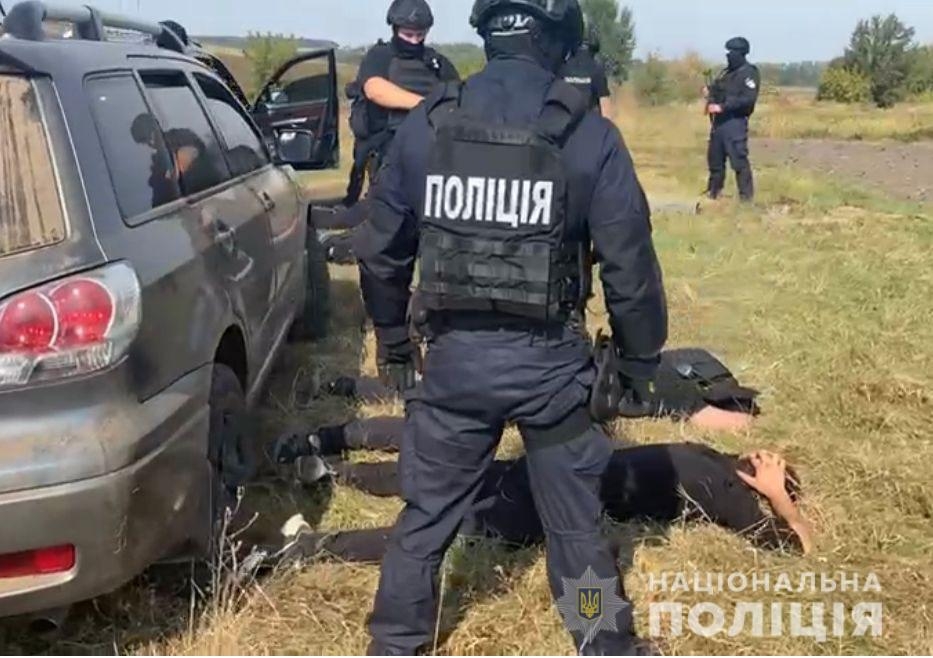 На Вінниччині поліцейські запобігли спробі рейдерського збору врожаю