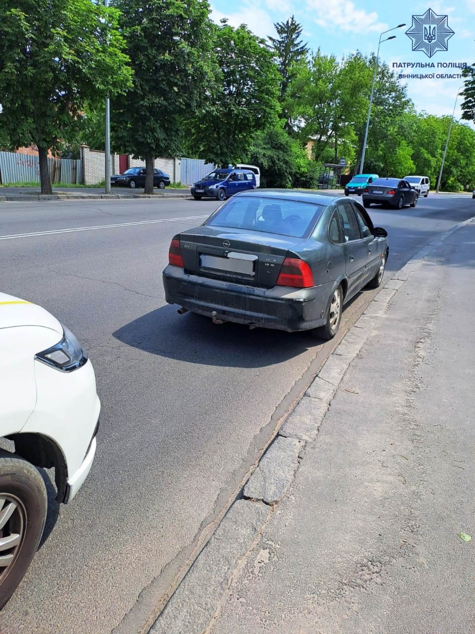 У Вінниці зупинили Opel - водій був під дією двох наркотиків