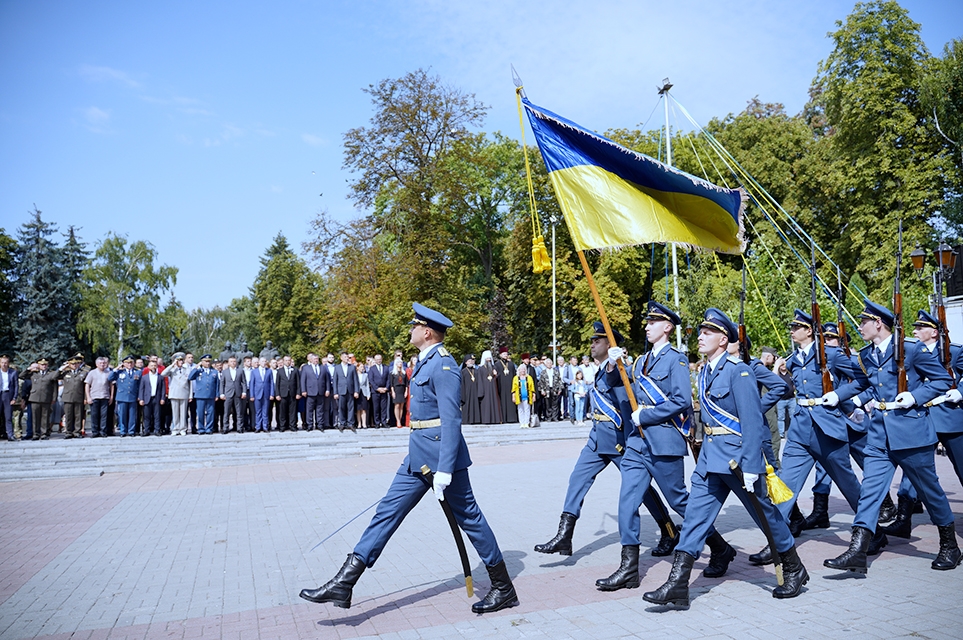 У День Незалежності у Вінниці віддали шану загиблим за державу Героям